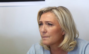 Marine Le Pen a écrit aux préfets pour leur dire son opposition à la réforme envisagée par Emmanuel Macron de supprimer le corps préfectoral.