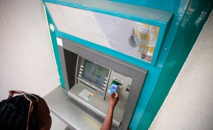 Les banques assurent qu'il n'y aura pas de pénurie de billets au distributeur