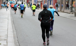 Illustration d'une course à pied, ici lors du Marathon Vert 2016 à Rennes.