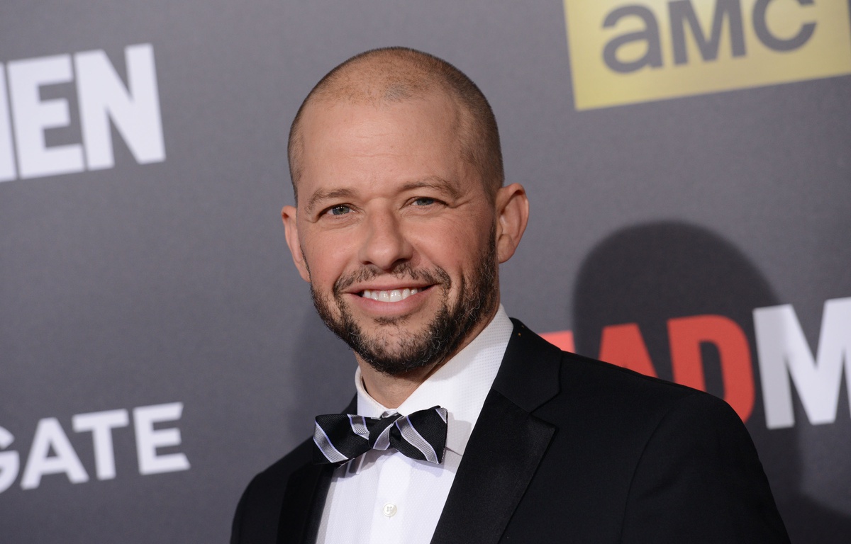 Jon Cryer revient sur le pétage de plombs de Charlie Sheen et blâme son