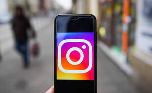 L'application Instagram déclenchée sur un téléphone portable (Illustration).