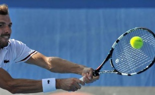 Julien Benneteau a été éliminé au troisième tour de l'Open d'Australie par le Japonais Kei Nishikori, tête de série N.24, en quatre sets 4-6, 7-6 (7/3), 7-6 (7/4), 6-3, après avoir laissé échapper un troisième set qu'il n'aurait jamais dû perdre, samedi à Melbourne.