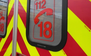 La mère a contacté les secours après la chute de sa fille de 3 ans du 12e étage à Dammarie-les-Lys (Illustration).