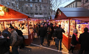 Les chalets seront toujours aussi nombreux au marché de Noël de Strasbourg en 2017 mais, toujours centré sur la Grande Ile, l'événement historique va gagner de nouvelles places. Illustration