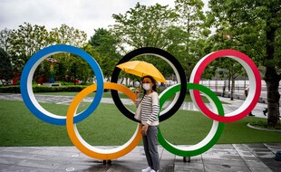 Les JO 2021 au Japon sont d'ores et déjà plombés par la pandémie de Covid-19.