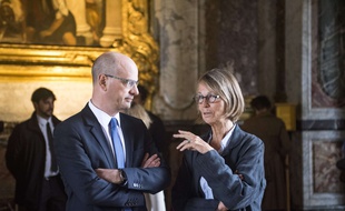 Jean-Michel Blanquer et Françoise Nyssen lors de l'opération une journée de vacances à Versailles.