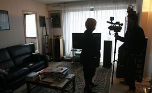 Michèle Blumenthal a offert une visite guidée de son appartement aux journalistes.