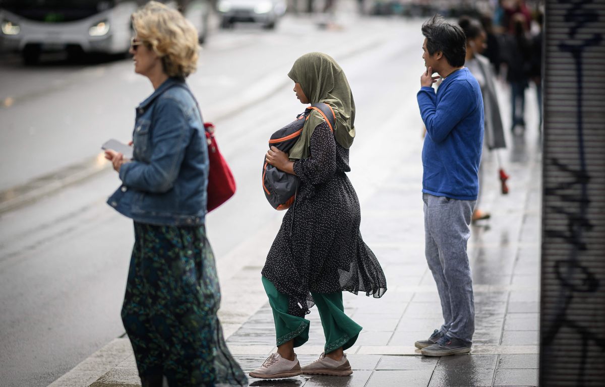 Abaya à l'école : Environ 500 établissements « potentiellement concernés » sur près de 60.000 écoles