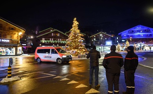 Illustration de policiers en Suisse.