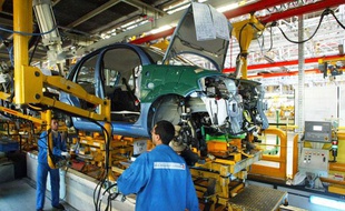 L'usine PSA d'Aulnay-sous-bois en 2003.