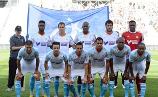 Le défenseur brésilien de Coritiba (1re div. brésilienne) Lucas Mendes, 22 ans, est attendu mercredi à Marseille pour y signer un contrat de 4 ans, a annoncé mercredi l'OM.