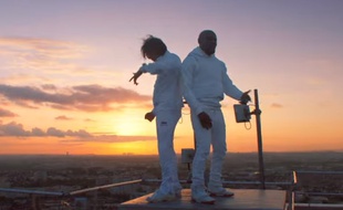 Orelsan et Kery James dans le clip «A qui la faute?».