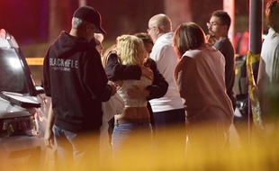 Une fusillade a fait douze morts à Thousand Oaks, en Californie, le 8 novembre 2018. Le suspect, Ian David Long, un ancien Marine de 28 ans, s'est suicidé après l'attaque.
