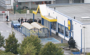 Six personnes ont été prises en otage dans un magasin Lidle de Sevran en Seine-Saint-Denis le 21 octobre 2009