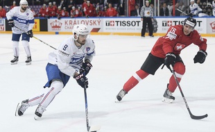 Damien Fleury, ici contre la Suisse, a joué en Chine cette saison.