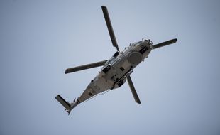 Un hélicoptère de la Marine nationale du Touquet a été mobilisé (photo d'illustration).