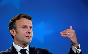 Pour Emmanuel Macron, la pandémie de Covid-19 "est la métaphore de notre époque". Tout un programme.