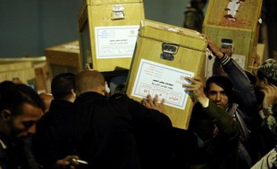 Les principaux partis islamistes ont confirmé leur domination en remportant plus de 65% des voix lors de la deuxième phase des élections législatives organisée entre le 14 et le 22 décembre, a annoncé samedi la commission électorale.