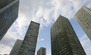 Photo d'immeubles prise le 19 avril 2006 dans le 13e arrondissement de Paris.