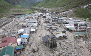 Les pluies de mousson et des glissements de terrain ont fait plus de 550 morts dans l'Etat himalayen d'Uttarakhand, dans le nord de l'Inde, a annoncé vendredi le chef du gouvernement local sur la chaîne de télévision CNN-IBN.