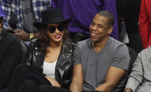 La chanteuse Beyoncé et le rappeur JAY-Z au Staples Center de Los Angeles