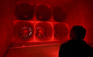 La soufflerie dispose de 6 énormes ventilateurs.