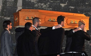 La messe privée de la famille de Stephen Gately, chanteur de Boyzone, vendredi 16 octobre, à Dublin.