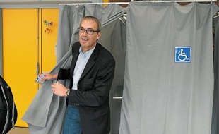 Philippe Bies est devenu, dimanche, le deuxième député socialiste de Strasbourg.