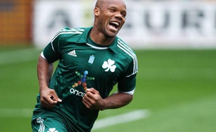 jean-Alain Boumsong sous le maillot du Panathinaïkos, en juillet 2012.