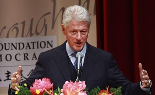 Bill Clinton lors d'une conférence à Taïwan le 14 novembre 2010