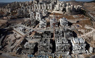 Immeubles en construction dans la colonie israélienne de Har Homa près de Jérusalem, le 8 décembre 2010.