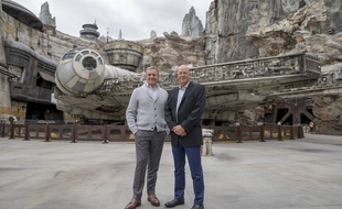 Bob Iger reste président de Disney et Bob Chapek est le nouveau directeur général du groupe.