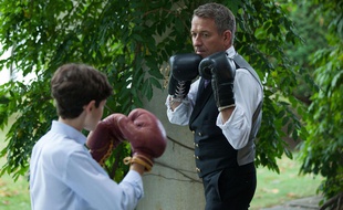 Sean Pertwee est Alfred dans la série «Gotham».