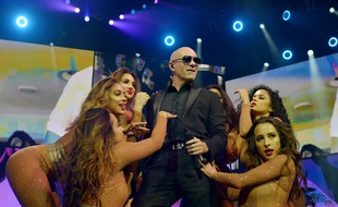 Le chanteur Pitbull lors de la soirée An Evening with Pitbull au Hard Rock Live à Hollywood