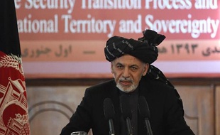 Le président afghan Ashraf Ghani s'exprime le 1er janvier 2015 au palais présidentiel à Kaboul