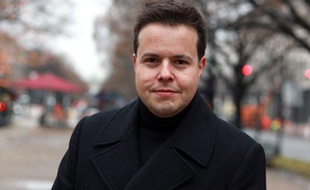 Nicolas Demorand, le 9 novembre 2009 à Berlin.
