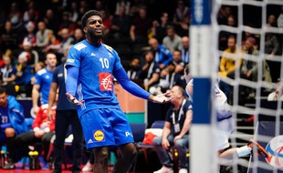 Dika Mem et les Bleus restent sur une triste élimination dès le tour préliminaire du dernier Euro en Norvège.