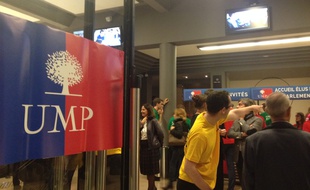 L'entrée de la salle de la Mutualité, le 4 novembre 2014 à Paris, pour le meeting du candidat à la présidence de l'UMP Bruno Le Maire.