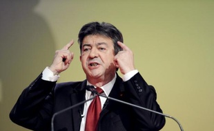 Jean-Luc Mélenchon, coprésident du Parti de Gauche, a assuré que "le peuple en colère", a besoin de dirigeants qui "parlent dru et cru", pas "prout-prout".