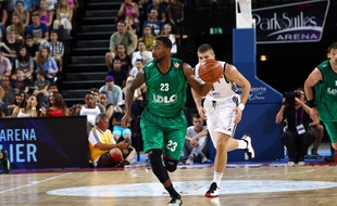 L'ailier américain David Lighty a été déterminant face à Strasbourg avec 13 points et 12 rebonds. ALAIN ROBERT