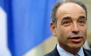 Jean-François Copé s'est déclaré "surpris" mardi par les déclarations de l'ancien Premier ministre François Fillon, selon lequel l'élection du président de l'UMP à l'automne constituerait "une primaire avant l'heure", dans la perspective de la présidentielle de 2017.