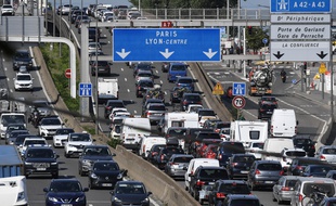 A quelques heures du reconfinement, un record d'embouteillages a été enregistré à Lyon. (illustration)