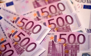 La City de Londres, première place financière d'Europe, pourrait vaciller sur son piédestal en cas de Brexit et offrir de belles opportunités de développement à ses voisines européennes, à commencer par Paris