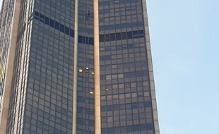 Un homme a tenté, le 18 septembre 2020, d'escalader la Tour Montparnasse à mains nues.