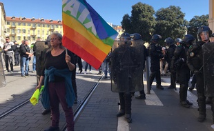 Interventions ciblées contre les casseurs - Page 2 310x190_genevieve-legay-militante-tous-fronts-pendant-manifestation-samedi-place-garibaldi-nice