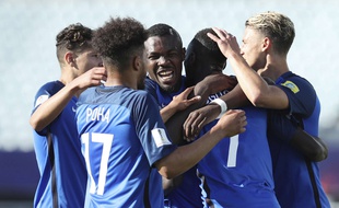 L'équipe de France s'est qualifiée pour les 8e de finale du Mondial U20 et jouera l'Italie, le 28 mai 2017.