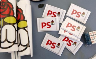 Les locaux du Parti socialiste à Roanne (Loire) ont été la cible de tirs dans la nuit de samedi à dimanche, neuf impacts étant découverts dans la vitrine et la porte, a-t-on appris dimanche de source proche de l'enquête.