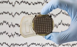 Un des implants utilisés sur Thibaut pour qu'il puisse faire fonctionner son exosquelette.