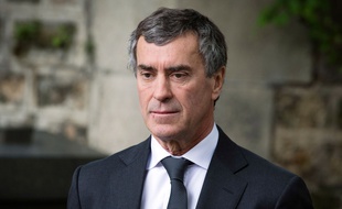 Paris, le 3 juin 2013. Jérôme Cahuzac assiste aux obsèques de son ami Guy Carcassonne.