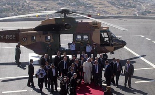Le pape François à son arrivée en hélicoptère le 25 mai 2014 à Bethléem